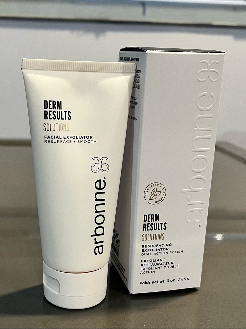 Arbonne Derm Results Facial Exfoliator – White Tube with White Box